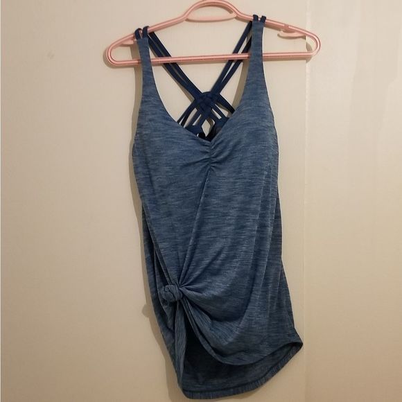 NWOT Lululemon Tank with built in bra Size 8 - Picture 2 of 8